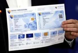 PAPIRNE SAOBRAĆAJNE ODLAZE U PROŠLOST Vozače u BiH očekuju mnoge promjene, evo šta se novo uvodi, a šta UKIDA