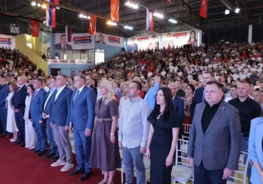 (FOTO) "Imamo planove i snagu" Minić poručio da je Doboj grad u kome se gradi i ne odustaje