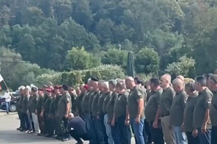 "Njeno stvaranje bio je odgovor srpskog naroda na stradanja kroz istoriju" Minić na obilježavanju 35 godina od formiranja Prve lake prnjavorske pješadijske brigade
