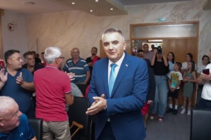 (FOTO) „PODRŠKA NAM DAJE SNAGU“ Minić iz Vukosavlja poručio da ide po pobjedu za stabilnu Srpsku
