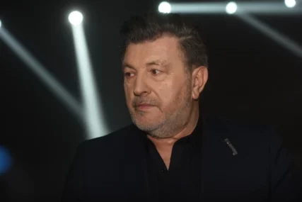 "Ona je jako srećna i zadovoljna" Pjevač ženi PREPISAO SVU IMOVINU, pa priznao zašto je majku morao smjestiti u starački dom