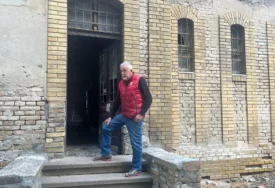 "DAJE MI 50 EVRA SVAKI DAN" Bivši bubnjar YU grupe ostao bez ičega, onda je upoznao ženu koja mu je spasila život