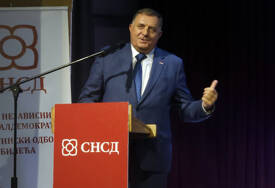 ISPUNJENA ŽELJA NEKADAŠNJEG GARDISTE Dodik posjetio Zlatka Devića kojem je do imanja stigao put
