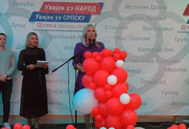 (FOTO) Cvijanovićeva poručila da SNSD ide ka pobjedi "Uvijek smo uz narod i Srpsku"