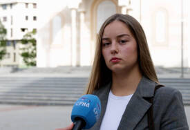 „Kolege mi BROJE KRVNA ZRNCA“ Teodora zbog veličanja Mladića zaradila DISCIPLINSKI POSTUPAK na fakultetu u Sarajevu, studiranje nastavlja u Banjaluci