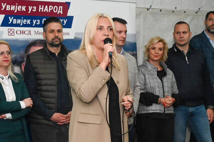 „Nove generacije će učiti šta znače fer-plej i zajedništvo“ Cvijanovićeva obišla sportsku salu u Borkovićima