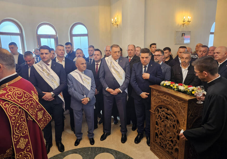 (FOTO) „OVO ĆE BITI BISER BUDUĆNOSTI“ Dodik nakon osvećenja hrama u Zavaitu najavio razvoj ovog kraja