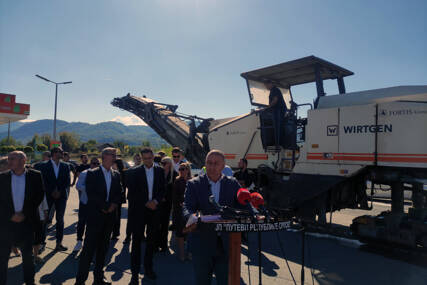 (FOTO) Rok za radove 18 mjeseci: Počela obnova puta Rebrovac - Čelinac - Kotor Varoš