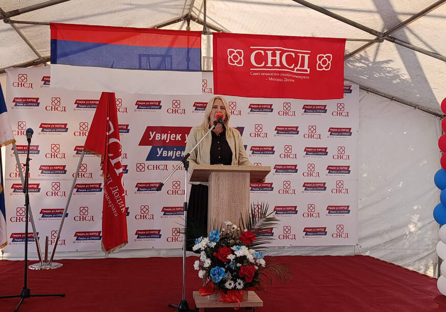 (FOTO) "Očekujem podršku birača" Željka Cvijanović u Jezeru istakla da je SNSD ovu opštinu sačuvao od kolapsa