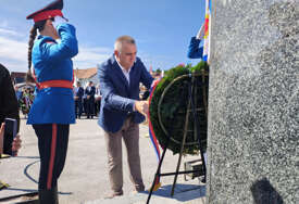 (FOTO) Savo Minić položio vijenac na Novom Zejtinliku povodom Dana 3. sarajevske brigade