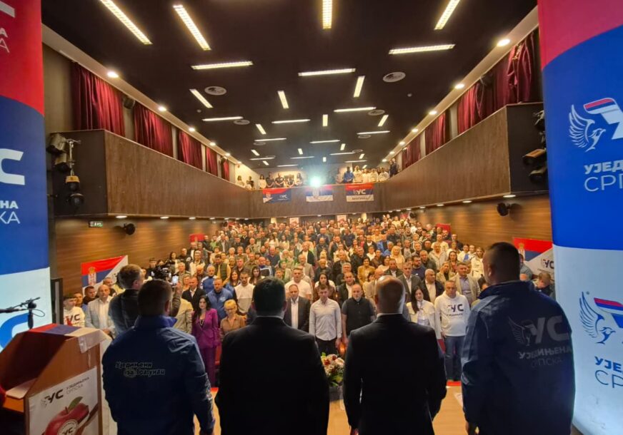 (FOTO) NEVIĐENO Bratunčani tražili od Stevandića i Ujedinjene Srpske da održe dvije tribine zaredom