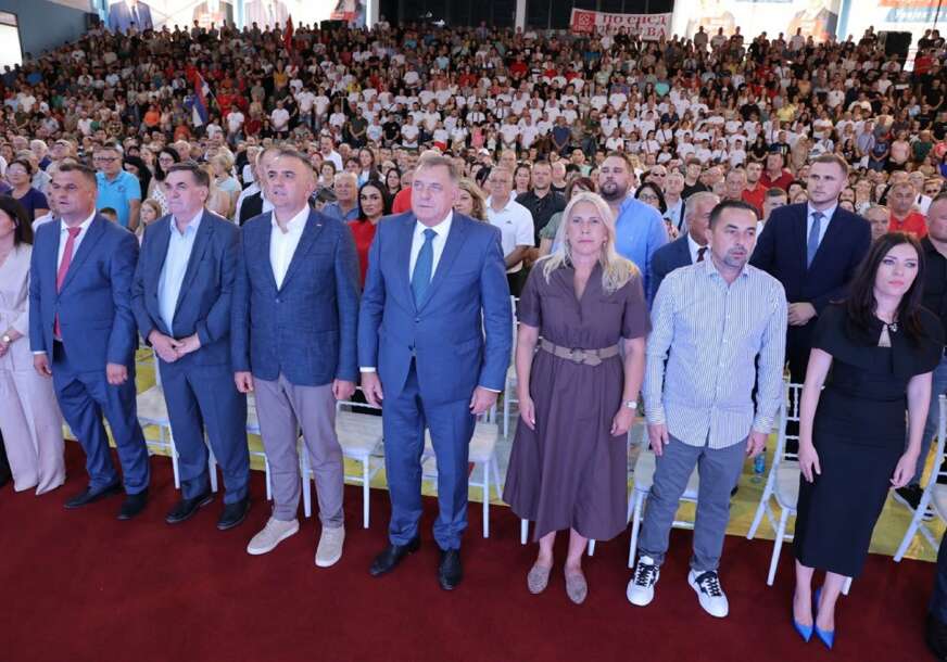 (FOTO) "Uvijek uz narod, uvijek uz Srpsku!" Cvijanovićeva poručila da Republika mora ostati MIRNA i STABILNA