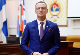 (VIDEO) Čerek traži odgovore „Da li su se Dodik i Draško dogovorili“
