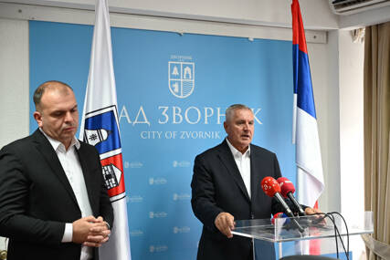 (FOTO) "Autoputevi Republike Srpske imaju obavezu da pomažu svima" Dio ostvarene dobiti USMJEREN NA DONACIJE, danas potpisani ugovori