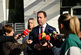 (FOTO) Selak predstavio projekat "24 sata": Cilj je da građani sudska dokumenta dobijaju brže