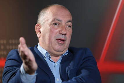 (FOTO) "Koštali su ga sastanci sa Dodikom" Crnadak tvrdi da je previše ljudi iz opozicije radilo za protivničkog kandidata - pozvao Blanušu da PROGOVORI
