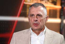 "Velemajstor kombinatorike" Radojičić poručio da Dodik "baca bombe", a evo šta kaže o razgovorima sa SNSD