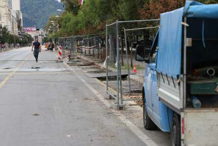 (FOTO) Glavna gradska saobraćajnica: Izmjene u saobraćaju najavljene do 15. avgusta, radnici i danas na terenu