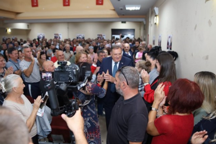 (FOTO) "Želimo snažnu i razvijenu Modriču" Dodik o jedinstvu i snazi SNSD