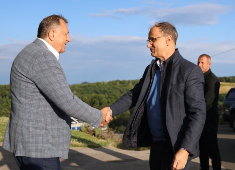 milorad dodik, đuro macut