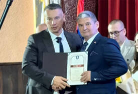(FOTO) "Podstrek za dalje" Nešić dobio POVELJU OPŠTINE VIŠEGRAD, otkrio šta mu znači ovo priznanje