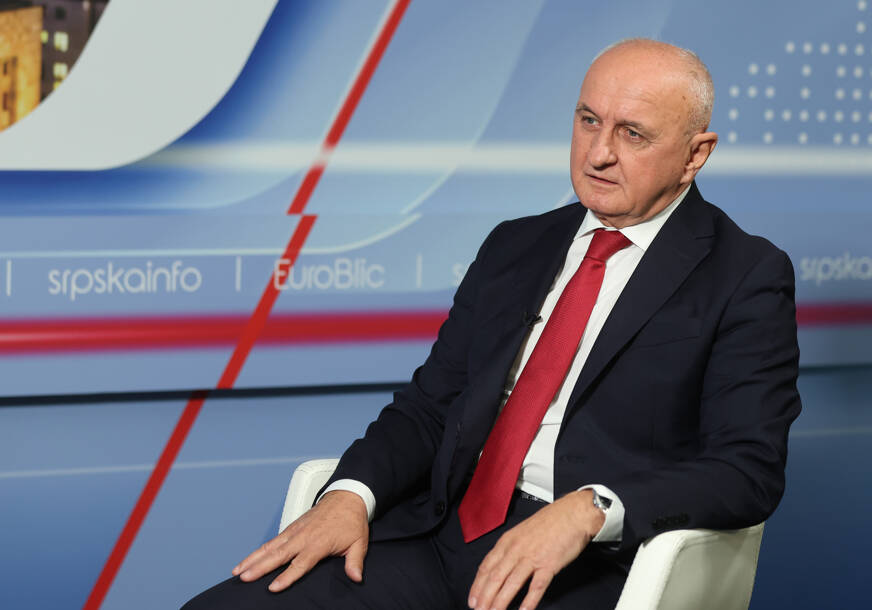 PETAR DJOKIĆ