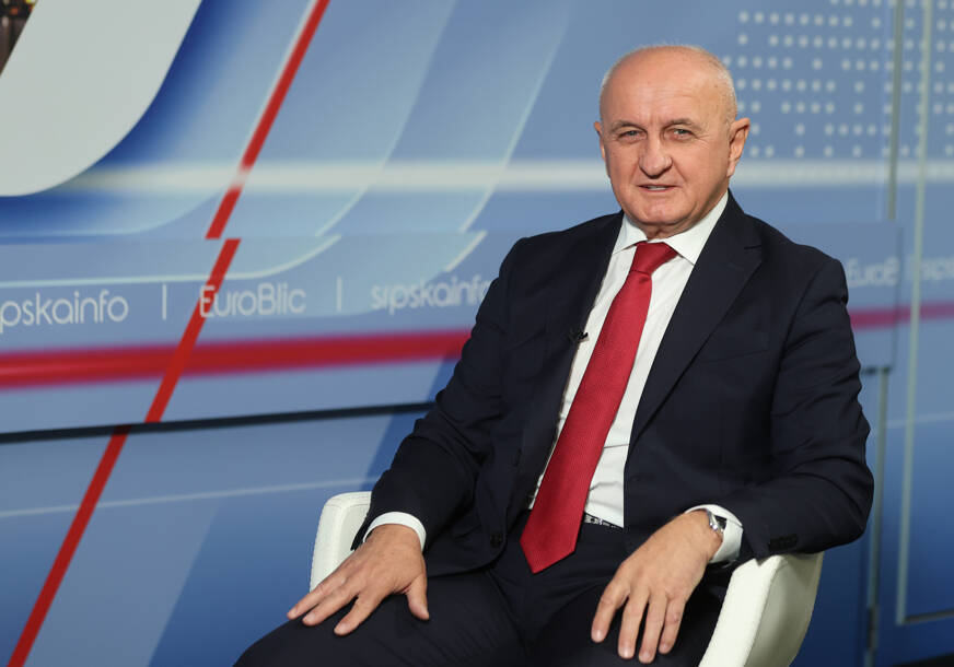 PETAR DJOKIĆ