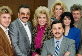 (FOTO) POLITIČARI IZ SRPSKE U ERI OSAMDESETIH Pogledajte kako bi izgledali u retro izdanju, neke nećete prepoznati