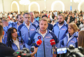 (FOTO) „Brčko postaje čvorište Republike Srpske“ Stanivuković poslao jasnu poruku sa izborne tribine