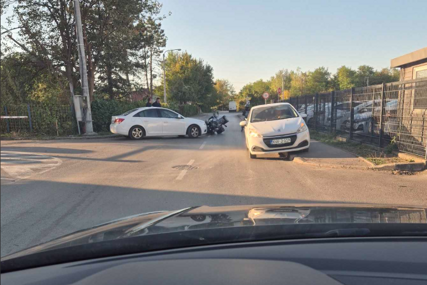 (FOTO) Teška saobraćajka u Banjaluci: Povrijeđen motociklista