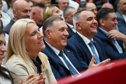 (FOTO) Minić: Modriča pokazala snagu, pokazala uz koga je
