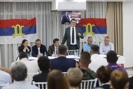 (FOTO) Božović iz Vlasenice poslao snažnu poruku „Vrijeme je da se pravda vrati u Republiku Srpsku“