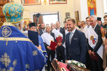 (FOTO) Duhovni centar u srcu Banjaluke: Stanivuković sa narodom i sveštenstvom proslavio Malu Gospojinu