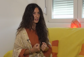 "Probudio me je pritisak, UPLELA MI SE U KOSU" Jeziva ispovijest Tijana kojoj se zmija tokom noći obmotala oko vrata