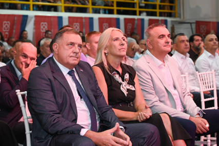 (FOTO) Cvijanović: Srpska je svetinja i njena budućnost mora ostati u sigurnim rukama