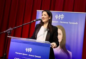(FOTO) Trivićeva i Narodni front u Čelincu „Naš brod, Republiku Srpsku, moramo da OKRENEMO u drugom pravcu“
