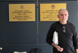 (FOTO) "Dobio sam NOVE DOKAZE" Darko Đurović predao tužilaštvu krivičnu prijavu protiv Stanislava Čađe i traži ponavljanje istrage
