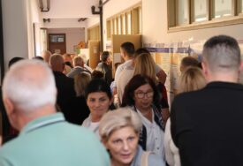 "ZATVARANJE ĆE BITI POMJERENO" Izlaznost birača po lokalnim zajednicama u Srpskoj, evo gdje su nove tehnologije ZAKAZALE