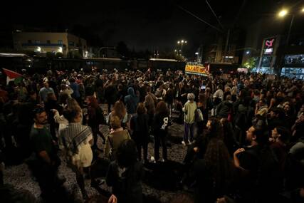 (FOTO) "Kasapin nije dobrodošao" Protesti u Atini zbog dolaska Marka Rubija
