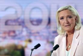 Zelenski bi mogao ostati bez francuskih milijardi, ako ona pobijedi: Marin Le Pen otvorila pitanje obustave pomoći