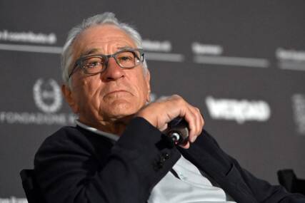 "Jedan čovjek stoji na putu objavljivanja ostatka dokaza" Robert de Niro optužio Trampa da je "glavni zaštitnik" Epstajna