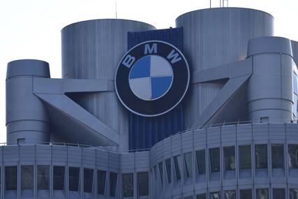 BMW MIJENJA NAČIN RADA Manje šefova, više vještačke inteligencije, ukidaju se hiljade radnih mjesta