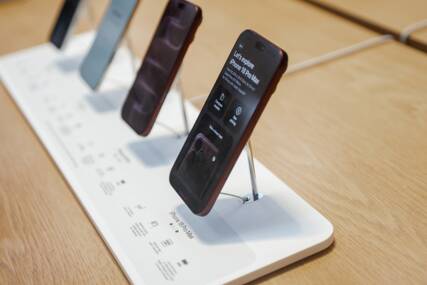 Skupa memorija otjerala kupce: Apple smanjuje proizvodnju iPhone 18 Pro