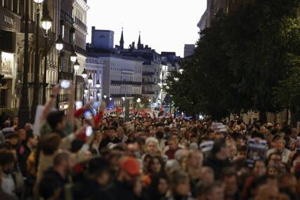 POZNATO KO JE U PREDNOSTI Prve ankete o izborima u Španiji nakon protesta koji su zemlju digli na noge