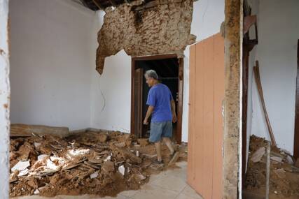 (FOTO) Ova zemlja ne prestaje da se trese: Nakon RAZORNOG ZEMLJOTRESA u kojem je poginulo 27 ljudi, uslijedio novi potres