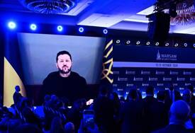 (FOTO, VIDEO) "Oni dobijaju drugačija naređenja" Zelenski tvrdi da su Rusi prekršili primirje