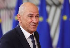 SLOVENIJA POSTAVILA USLOVE SRBIJI Oglasio se premijer nakon izbora i pobjede "Studentske liste"