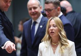 NAKON NEREDA STIŽE OŠTRA PORUKA MELONI „Nećemo dozvoliti da gradovi postanu poprišta sukoba“