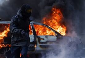 (VIDEO, FOTO) Potpredsjednik SAD o haosu na ulicama Pariza "Evo ko pali Francusku i KO JE KRIV"