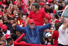 PREOKRET POSLIJE PRVOG KRUGA Lula pobijedio Bolsonara, iako je ovaj ranije imao 2,2 miliona glasova više